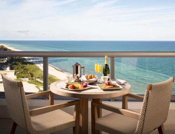 Eden Roc Miami Beach image 14